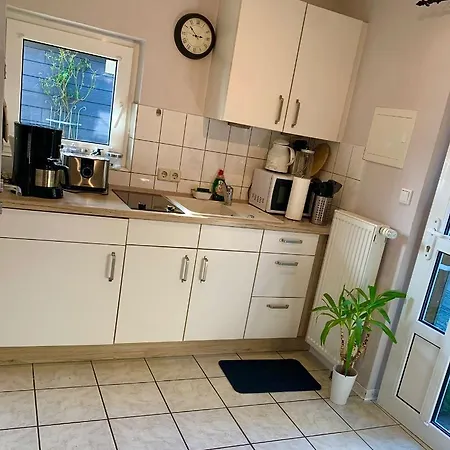 1 Raum Mit Küchenzeile In Apartamento Kappeln